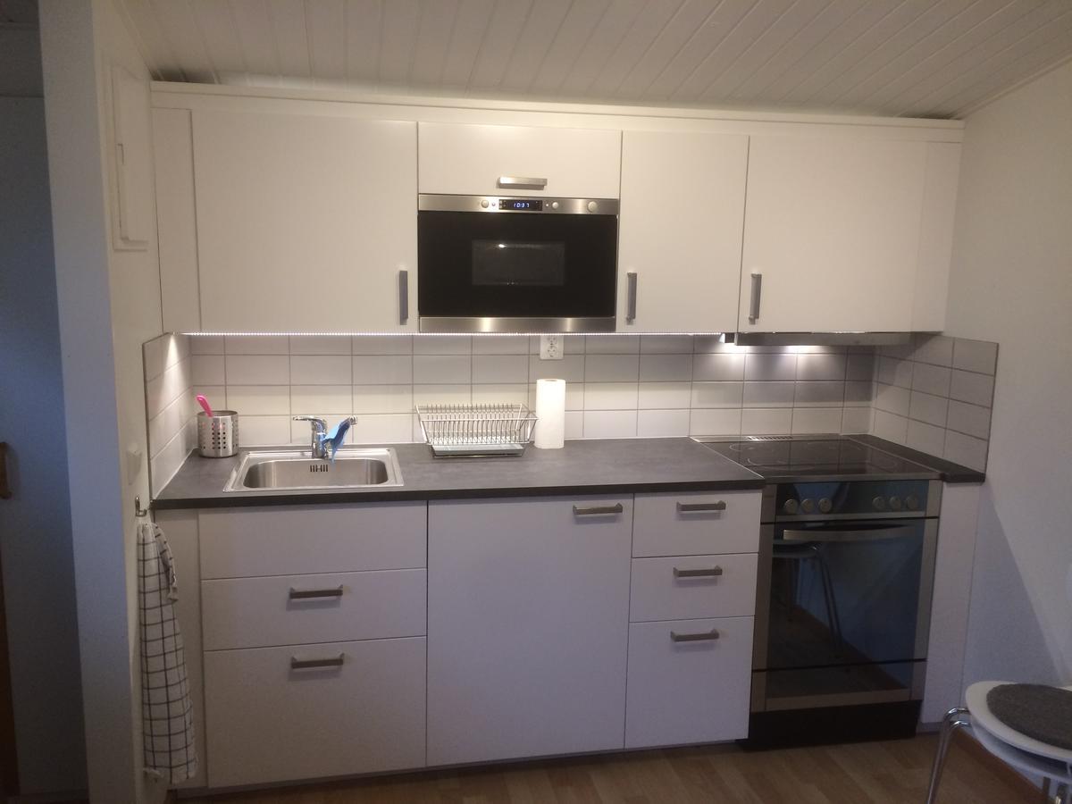 Lillstugan Falkoepingsvaegen Broddetorp Bagian luar foto